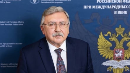 Ройзании се ҷонибаи Теҳрон , Маскав ва Пекан дарбораи парвандаи ҳастаии Эрон