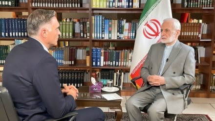 イラン外交戦略評議会議長：「弾道ミサイルに交渉の余地なし、濃縮は継続」