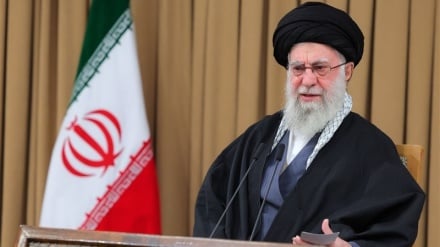 מנהיג המהפכה: ארה