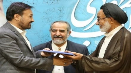 حجت الاسلام سید غلام حسین موسوی از شخصیت های برجسته علمی و مبارزاتی افغانستان است