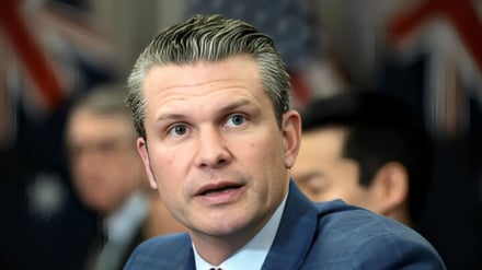 Operasi Militer di Amerika Latin Dimulai / Bantuan Senjata untuk Taiwan