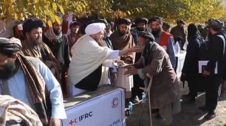 ادامه روند کمک‌رسانی به زلزله‌زدگان در بلخ