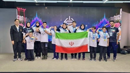 תלמידים איראנים זכו באליפות הרובוטיקה האסייתית בתאילנד