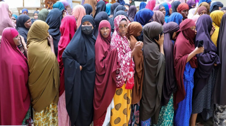 Somalia yakaribia uchaguzi wa moja kwa moja, wakazi wa Mogadishu wachukua kadi za kupiga kura