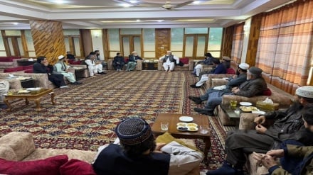 دیدار وزیر صنعت و تجارت حکومت طالبان با تجار؛ رسیدگی به مشکلات اقتصادی ولایات