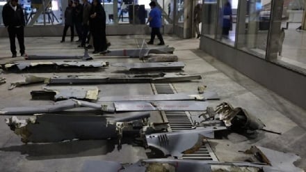 חיל האוויר האיראני מציג שרידי כטב