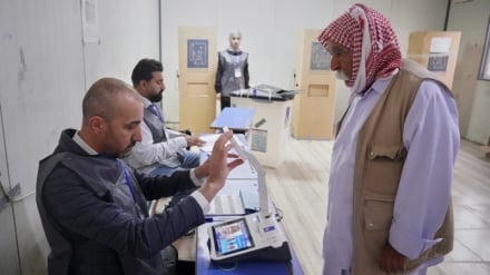 イラク総選挙期日前投票、投票率は6割