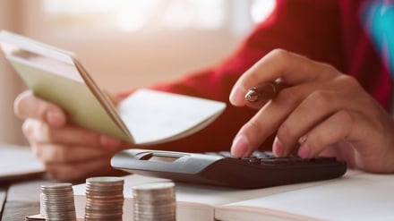 پندهای ایرانی | چو دَخلت نیست، خرج آهسته‌تر کن؛ حکایتی کهن برای مدیریت مالی