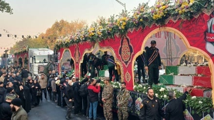 Tehronədə Mığəddəsə Mudofiyə 100 qılə noməlumə şəhidon dəfni mərosim