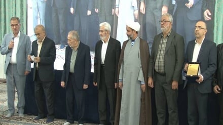 همدلی افغانستانی‌های مقیم مشهد در کمک به مهاجران نیازمند در حال بازگشت‌