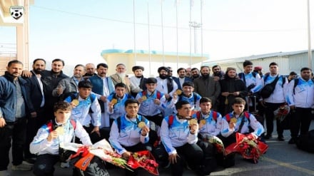 استقبال پرشور از نوجوانان فوتسال افغانستان پس از قهرمانی در آسیا