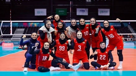 نخستین پیروزی تیم ملی بانوان والیبالیست ایران مقابل افغانستان 