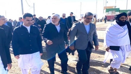 د خراسان رضوي یو پلاوی د ټرانسپورټي او سوداګریزو موضوعاتو د ارزونې لپاره هرات ته ولاړ