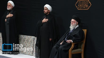 Həzrət Fatimənin (s.ə) şəhadəti münasibətilə keçirilən əzadarlıq mərasiminin ikinci gecəsi Ali Rəhbərin iştirakı ilə baş tutub