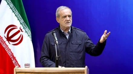 Iran’s President: Domestic capital market, economy government’s priority