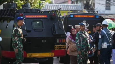 54 kişi, Endonezya’nın başkenti Cakarta’daki bir camide meydana gelen patlamada yaralandı