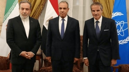 Mısır Dışişleri Bakanı İran ve Ajans ile Nükleer Dosya Üzerine Telefonda Görüştü