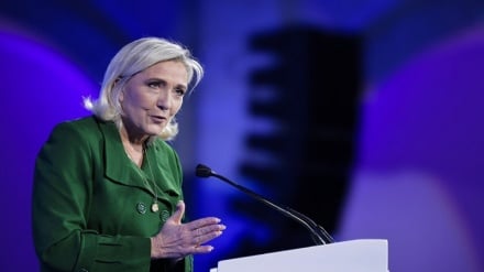 د فرانسې سیاسي بې ثباتۍ سرزوری ښي پال ګوند لا پسې محبوب کړ