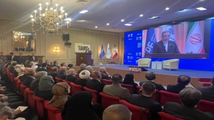 عراقچی: درخواست برای مذاکره با ایران دوباره شروع شده است