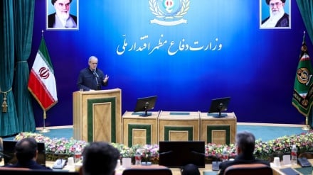 Pezeşkian: Müdafiə Nazirliyinin potensialı ölkədəki uyğunsuzluqların aradan qaldırılmasına kömək edə bilər