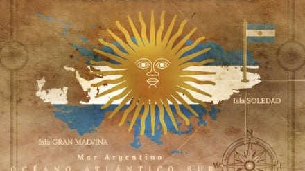 205 сол муқовимат; парчами Аргентина ҳамчунон бар фарози Малвинас