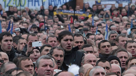 گسترش اعتراضات ضد فساد نظام حاکم در اوکراین