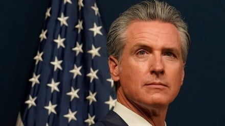 خیز دموکرات‌ها برای انتخابات ۲۰۲۸ در پی افول محبوبیت ترامپ