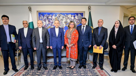 توافق ایران و پاکستان برای توسعه تجارت و ایجاد بسترهای جدید همکاری