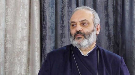  Ես համամիտ չեմ, որ որևէ հոգևորական, այդ թվում Բագրատ Սրբազանը, մտնի քաղաքականություն. Աբրահամ Սրբազան