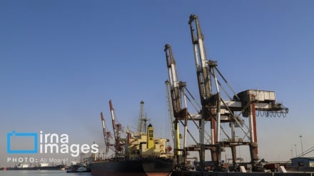 İranın xarici ticarəti 76,5 milyard dolları keçib
