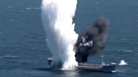 米メディアの見出し | カリブ海沿岸における船舶攻撃の継続から上院における民主党勝利の可能性低下まで