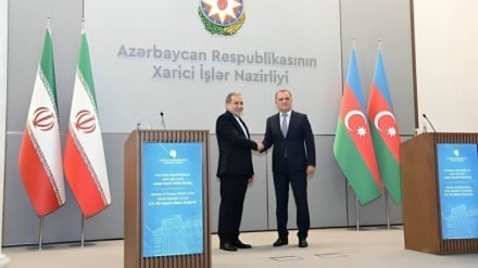 Araghchis Reise nach Aserbaidschan: Ein bedeutender Schritt zur Vertiefung der Beziehungen zwischen Teheran und Baku