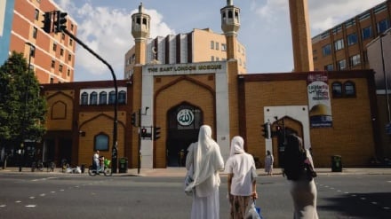 מחקר של מכון בריטי: מלחמת עזה גורמת לבריטים להתאסלם