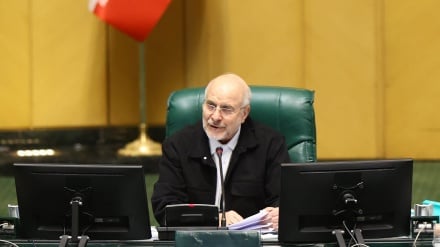 Galibaf: İran Milleti 90 Milyonluk Sert Bir Çekirdeğe Sahiptir 