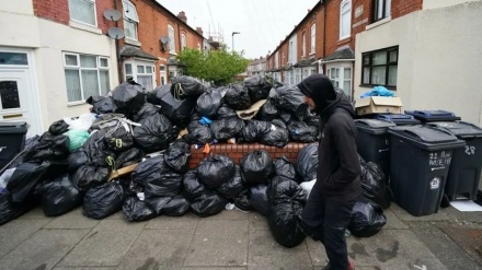 İngiltere’nin Birmingham Kentinde Yeni Yıl, Çöp Kokularıyla Başladı