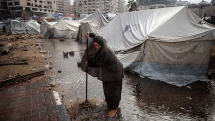 Two women and a child martyred in Gaza amid heavy rains and infrastructure collapse