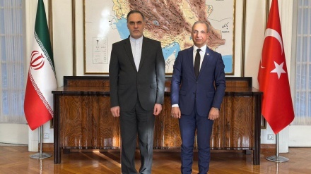 تاکید بر گسترش همکاری‌های پارلمانی در دیدار سفیر ایران با مقام پارلمانی ترکیه