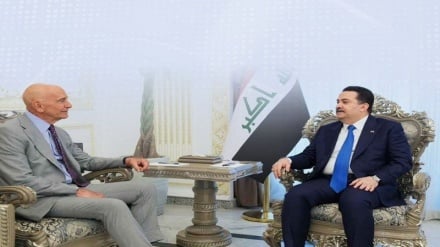 د عراق لومړي وزیر او د امریکا استازي ټام باراک خبرې وکړې