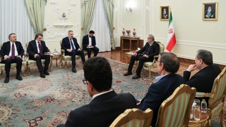 Unité et coopération économique : Pezeshkian exhorte les musulmans à dépasser leurs divisions