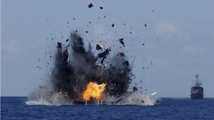  ارتش آمریکا به یک شناور دیگر در اقیانوس آرام حمله کرد