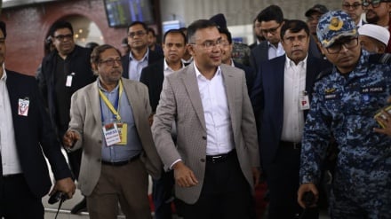 বাংলাদেশে পৌঁছেছেন তারেক রহমান, প্রধান উপদেষ্টাকে ফোন