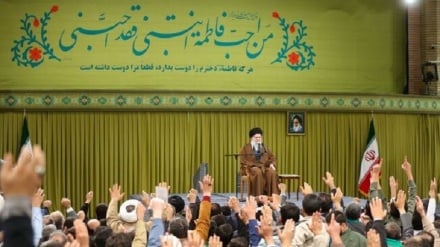   د زړونو او فکرونو د تسخیرلپاره ددښمن دهڅومخنیوی،رسندويي او تبلیغاتي مبارزې ته اړتیا لری