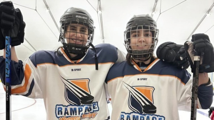 Les hockeyeuses iraniennes brillent en ligue hongroise