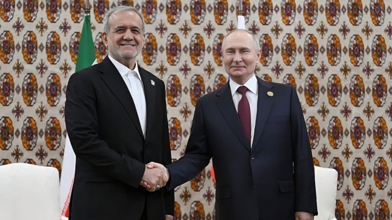 Pezeshkian: We are determined to implement comprehensive agreement with Russia / Putin: We always support Iran