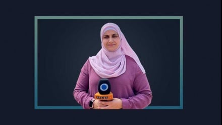 লাইভ সম্প্রচারের সময় ইসরাইলি বাহিনীর গুলিতে ইরানি নারী সাংবাদিক আহত