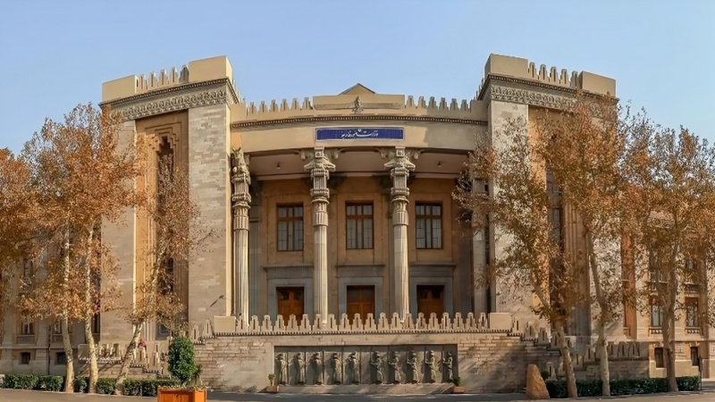 Eýran: ABŞ-nyň Wenesueladan söwda gämileriniň hereketine päsgel bermek boýunça hereketi deňiz garakçylygydyr