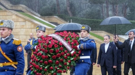 Xarici İşlər Naziri Azərbaycan şəhidlərinin xatirəsini yad etdi