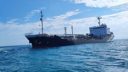 ইরান ৫০ লাখ ডলারের চোরাই ট্যাংকার ও জ্বালানি বাজেয়াপ্ত করে সেসব যোগ করবে সরকারি সম্পদ খাতে