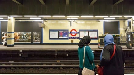 Mengapa Sistem Transportasi Umum di Inggris Tidak Aman bagi Perempuan Muslim?