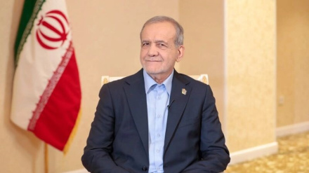 پزشکیان: ایران، مسیر دسترسی ترانزیتی قزاقستان به آب‌های آزاد را فراهم می‌کند